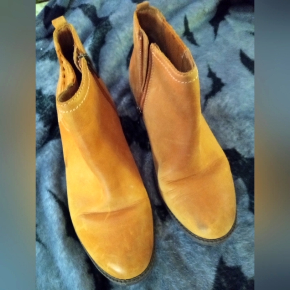 Sperry Tan Leather Ankle Boot ( Size 6.5M)
